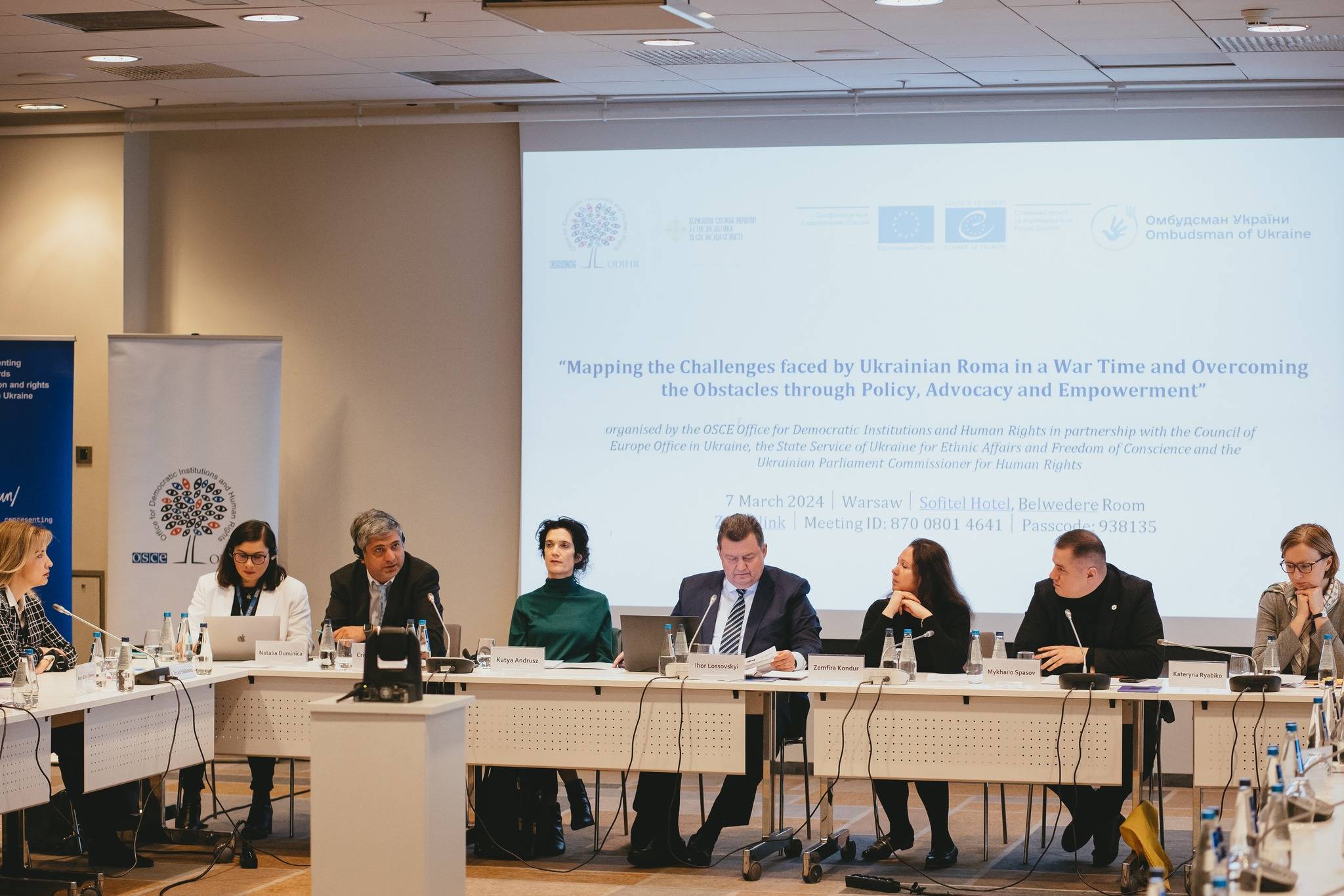 У Варшаві говорили про українських ромів в умовах війни